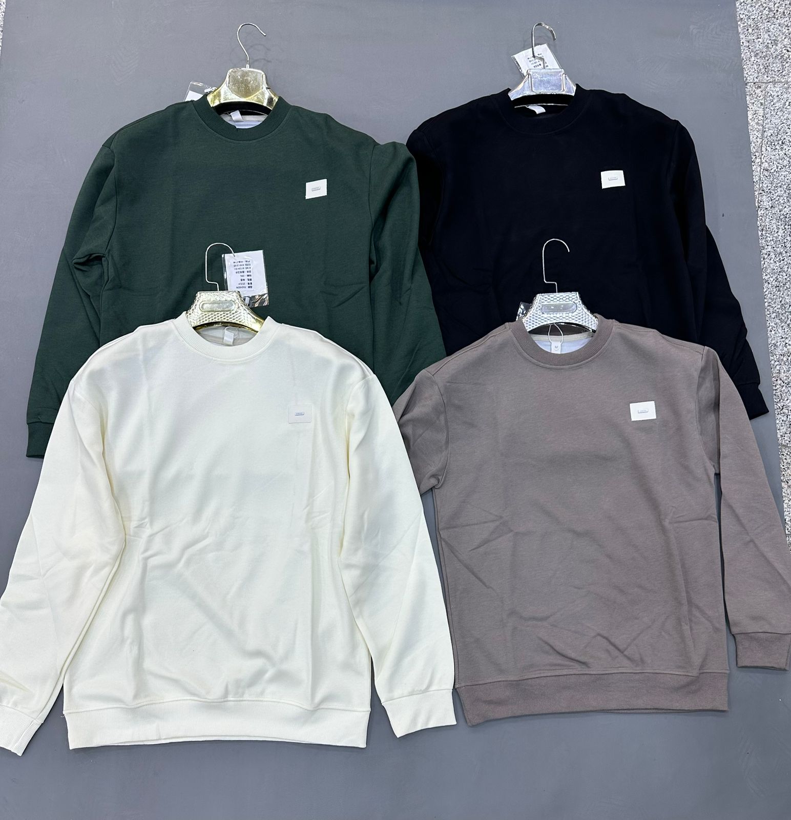 Men's Minimalist Logo Patch Sweatshirt